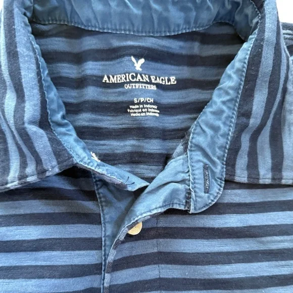 American Eagle Outfitters Men's Blue Striped Golf style shirt in a size S - Picture 3 of 6